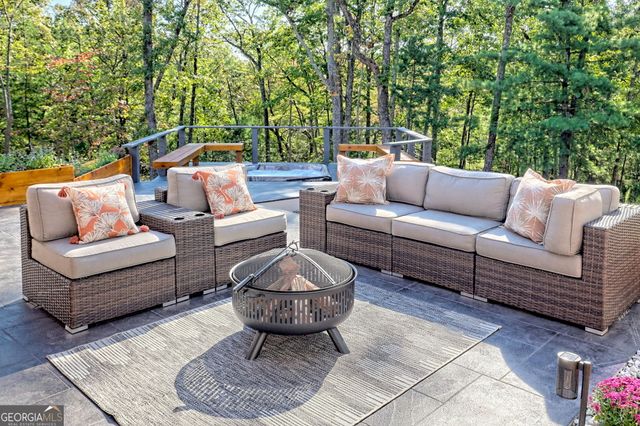 149 Fall Pippin Court, Clarkesville, GA 30523