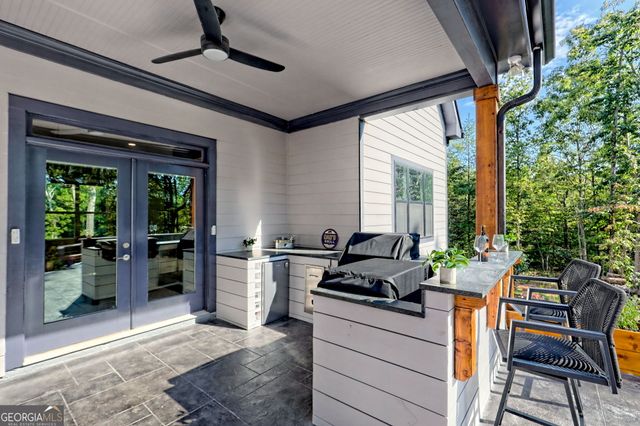 149 Fall Pippin Court, Clarkesville, GA 30523