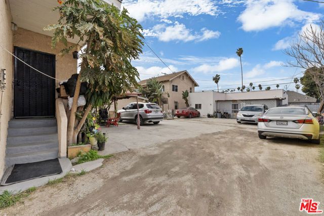 4441 Avalon Boulevard, Los Angeles, CA 90011