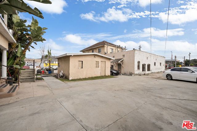 4441 Avalon Boulevard, Los Angeles, CA 90011