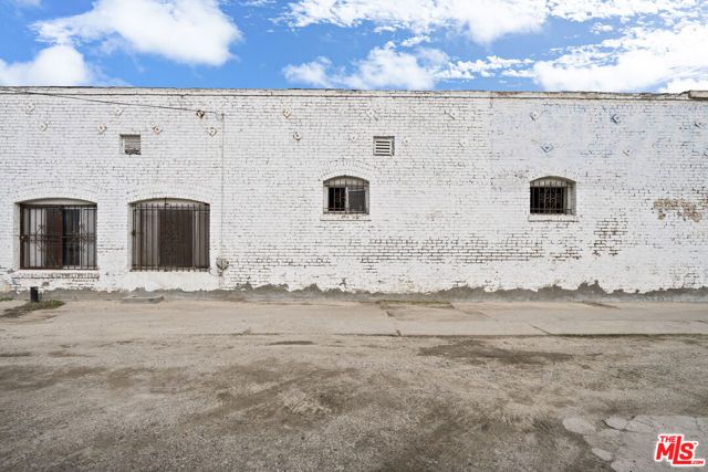 4441 Avalon Boulevard, Los Angeles, CA 90011