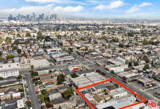 4441 Avalon Boulevard, Los Angeles, CA 90011