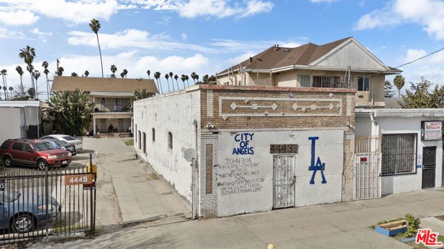 4441 Avalon Boulevard, Los Angeles, CA 90011