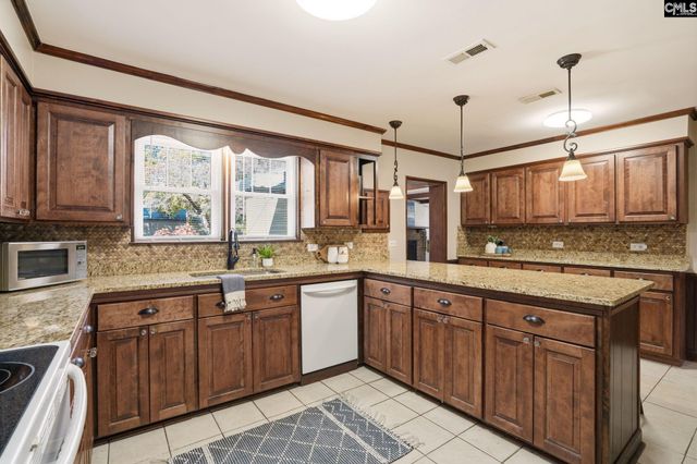 465 Woodland Terrace, Elloree, SC 29047