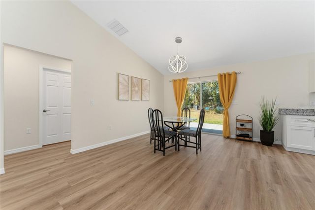 14 LOCUST LOOP COURSE, Ocala, FL 34472