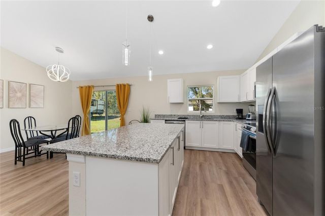 14 LOCUST LOOP COURSE, Ocala, FL 34472