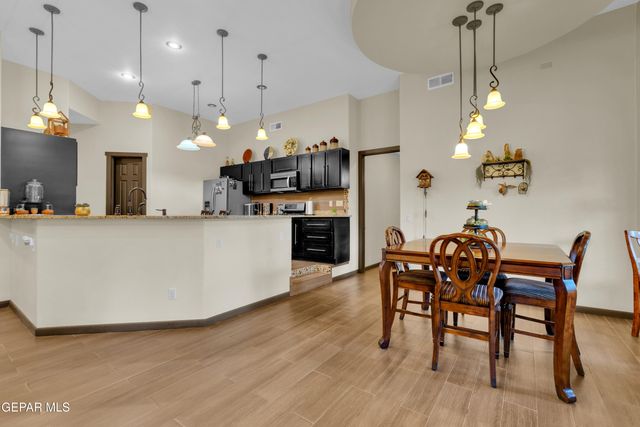 500 COUNTRY OAKS Drive, El Paso, TX 79932
