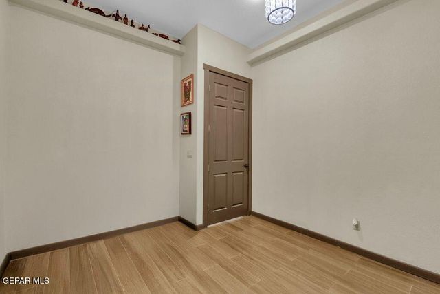 500 COUNTRY OAKS Drive, El Paso, TX 79932