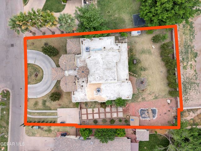 500 COUNTRY OAKS Drive, El Paso, TX 79932