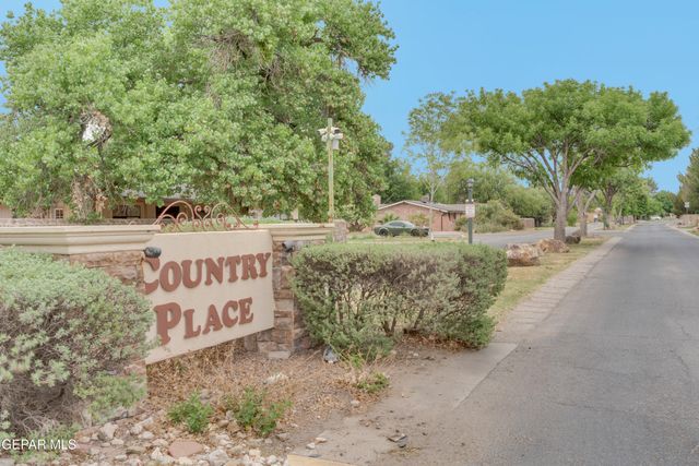 500 COUNTRY OAKS Drive, El Paso, TX 79932