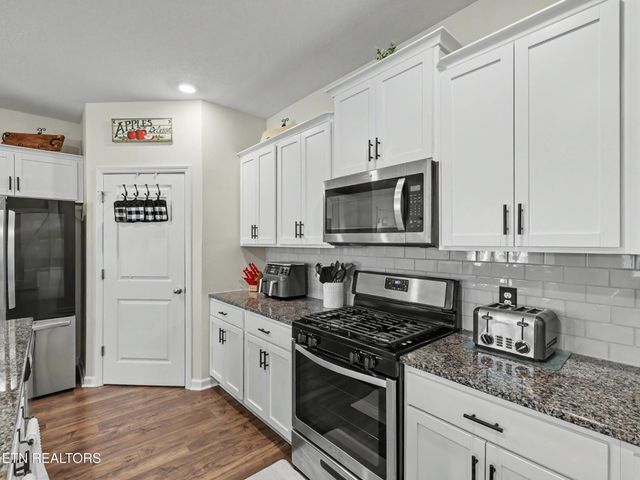 1117 Beacon Rd, Sevierville, TN 37876