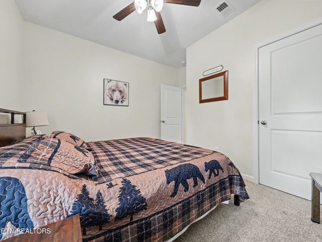 1117 Beacon Rd, Sevierville, TN 37876