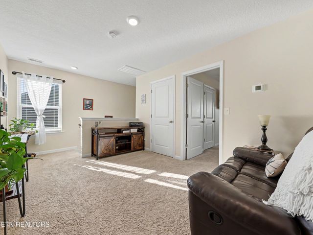 1117 Beacon Rd, Sevierville, TN 37876