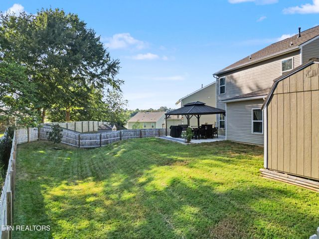 1117 Beacon Rd, Sevierville, TN 37876