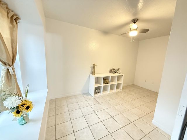 7040 Jetty Lane, Houston, TX 77072