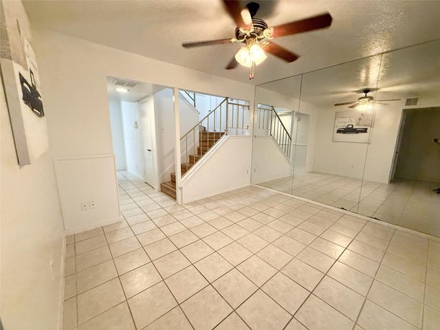 7040 Jetty Lane, Houston, TX 77072