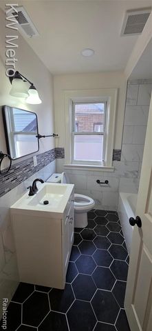 17144 Greenlawn Street, Detroit, MI 48221