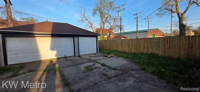 17144 Greenlawn Street, Detroit, MI 48221
