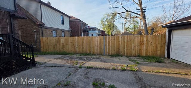 17144 Greenlawn Street, Detroit, MI 48221