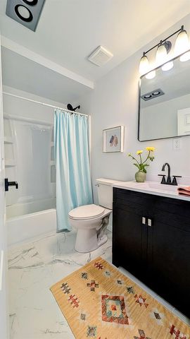 19219 Hamilton Street, South Bend, IN 46637