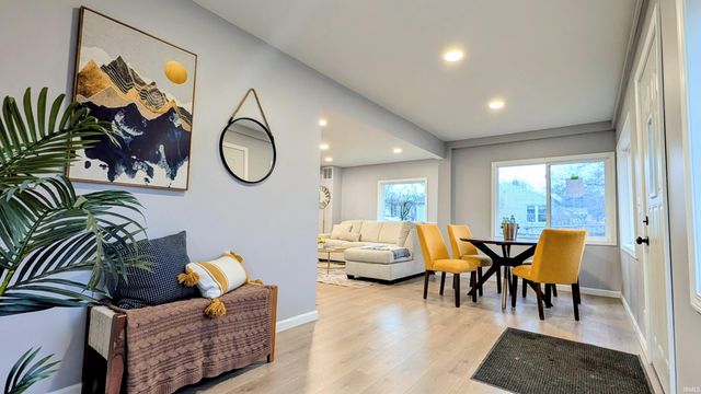 19219 Hamilton Street, South Bend, IN 46637