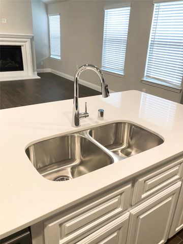 1117 Tiana Street, Anna, TX 75409