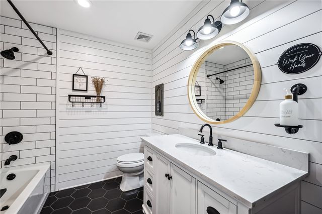 7001 S Kaiser Drive, Mohave Valley, AZ 86440