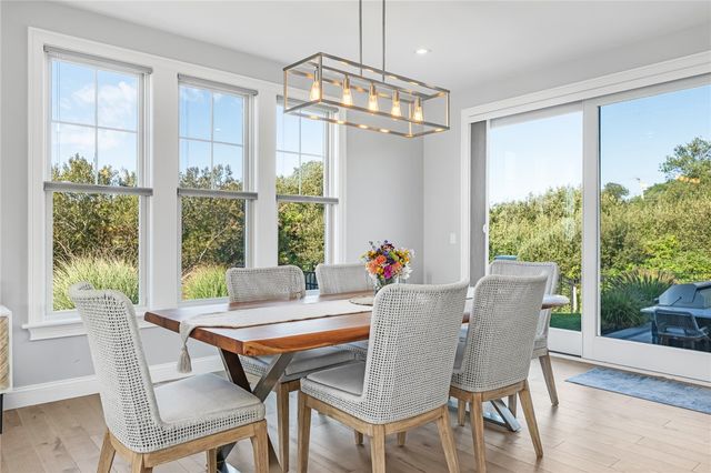 1046 Ocean Road, Narragansett, RI 02882