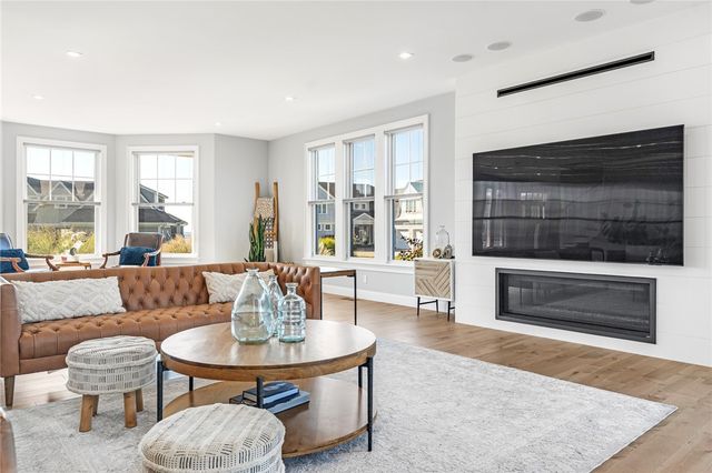 1046 Ocean Road, Narragansett, RI 02882