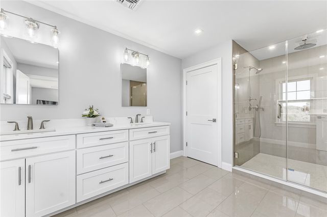 1046 Ocean Road, Narragansett, RI 02882