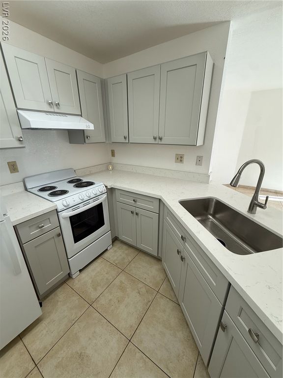 440 Elm Drive 103, Las Vegas, NV 89169 — photo 5