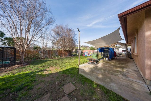 2776 Dunn Rd, Valley Springs, CA 95252