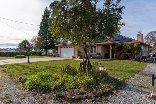 2776 Dunn Rd, Valley Springs, CA 95252