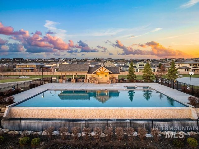 2964 E Parulo Dr, Meridian, ID 83642