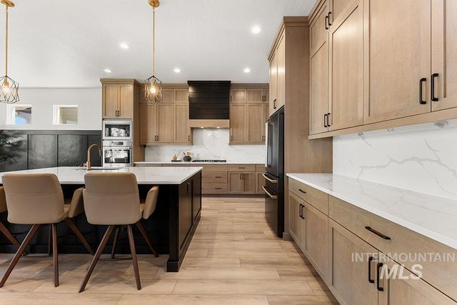 2964 E Parulo Dr, Meridian, ID 83642