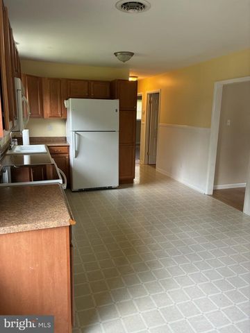 13910 COUNTRYSIDE DR, Maugansville, MD 21767