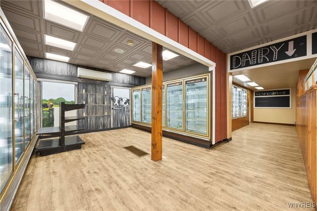 8796 State Road, Colden, NY 14033