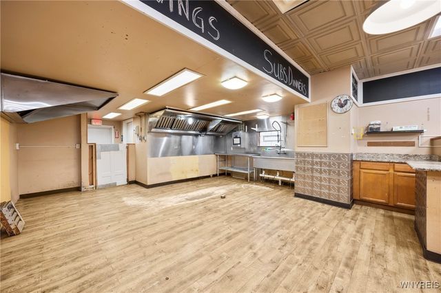 8796 State Road, Colden, NY 14033