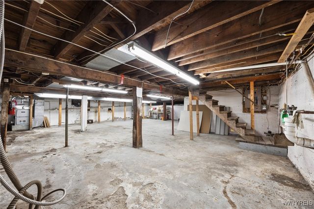 8796 State Road, Colden, NY 14033