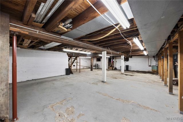 8796 State Road, Colden, NY 14033