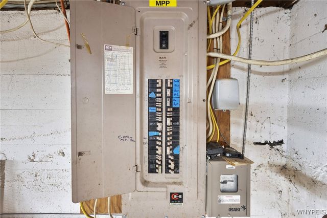 8796 State Road, Colden, NY 14033