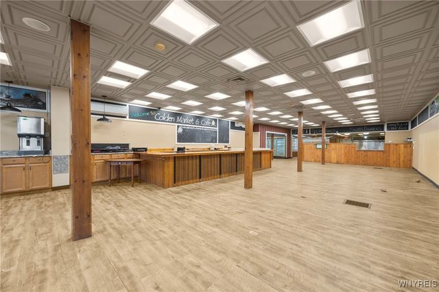 8796 State Road, Colden, NY 14033