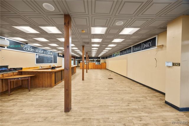 8796 State Road, Colden, NY 14033