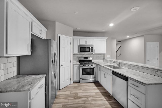 523 ELM ST, West Reading, PA 19611