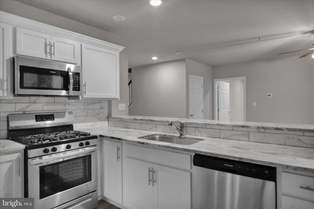 523 ELM ST, West Reading, PA 19611