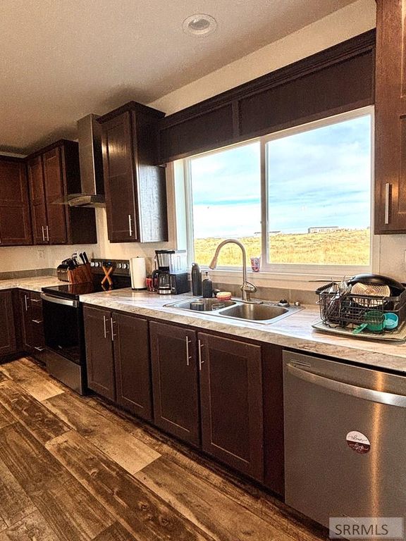 Image 14 of property listing at 2987 E 550 N, St Anthony, ID 83445