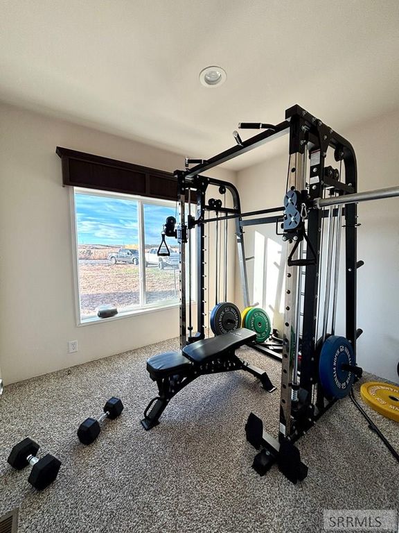 Image 25 of property listing at 2987 E 550 N, St Anthony, ID 83445