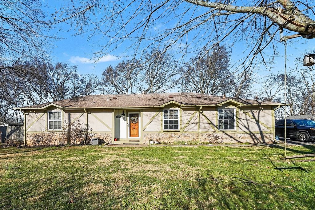 434 Stockade Dr, Smyrna, TN 37167