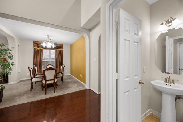 6719 Latchmore Lane, Houston, TX 77049