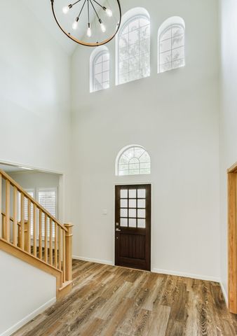 729 Silverthorne Trail, Highland Village, TX 75077